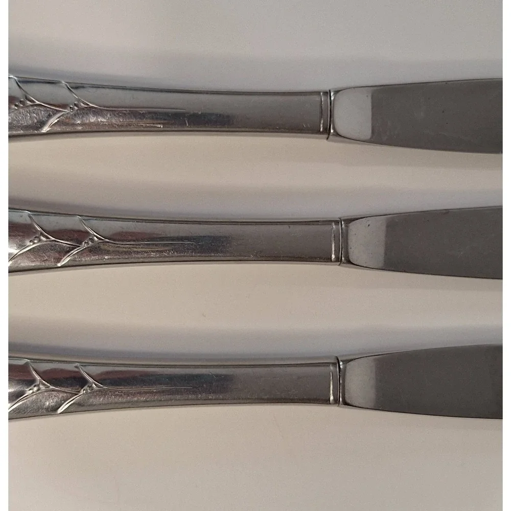 Lot Of‎ 3 Oneida Debonair Dinner Knifes Flatware Silverware